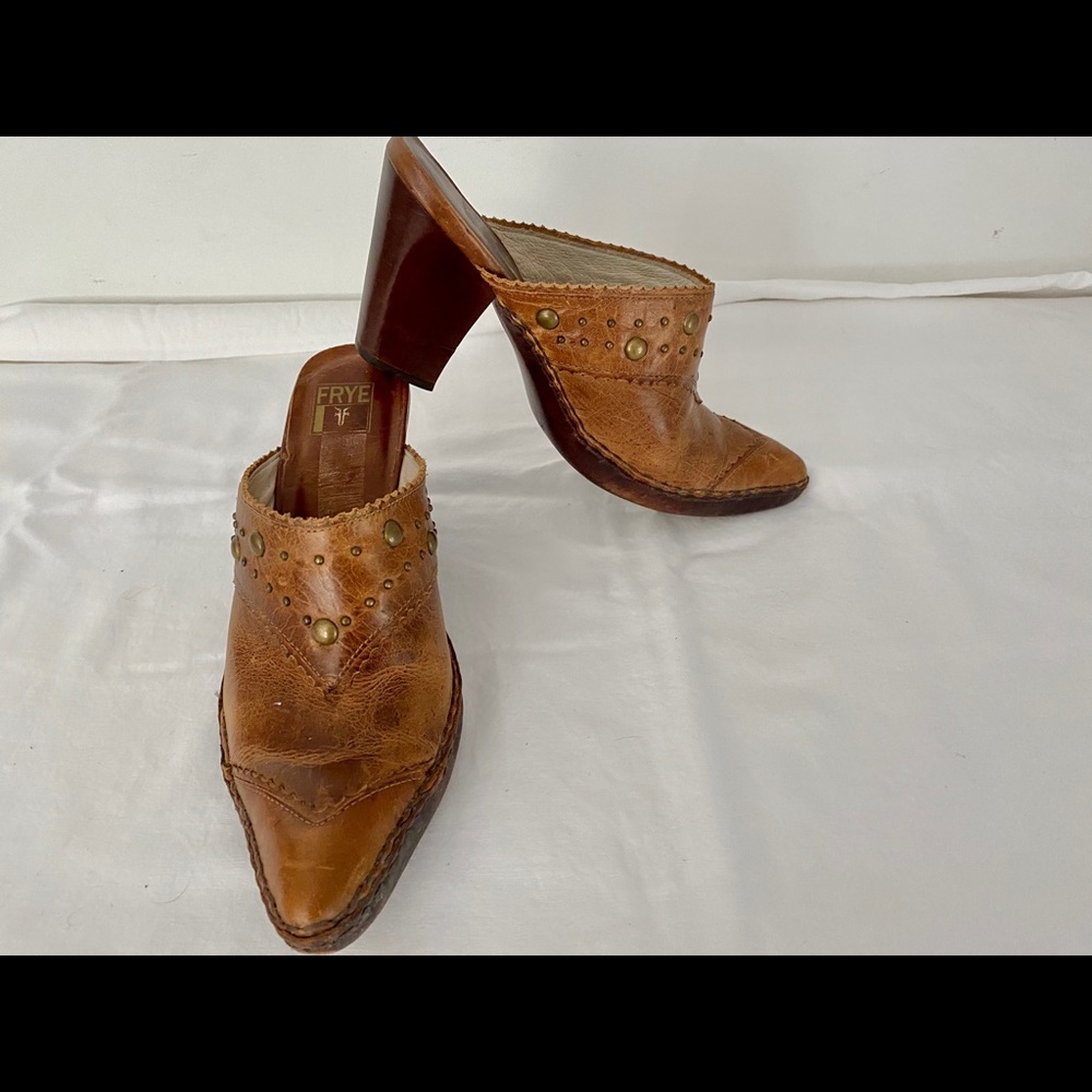 Frye Vintage Leather Studded Western Mules USA 7